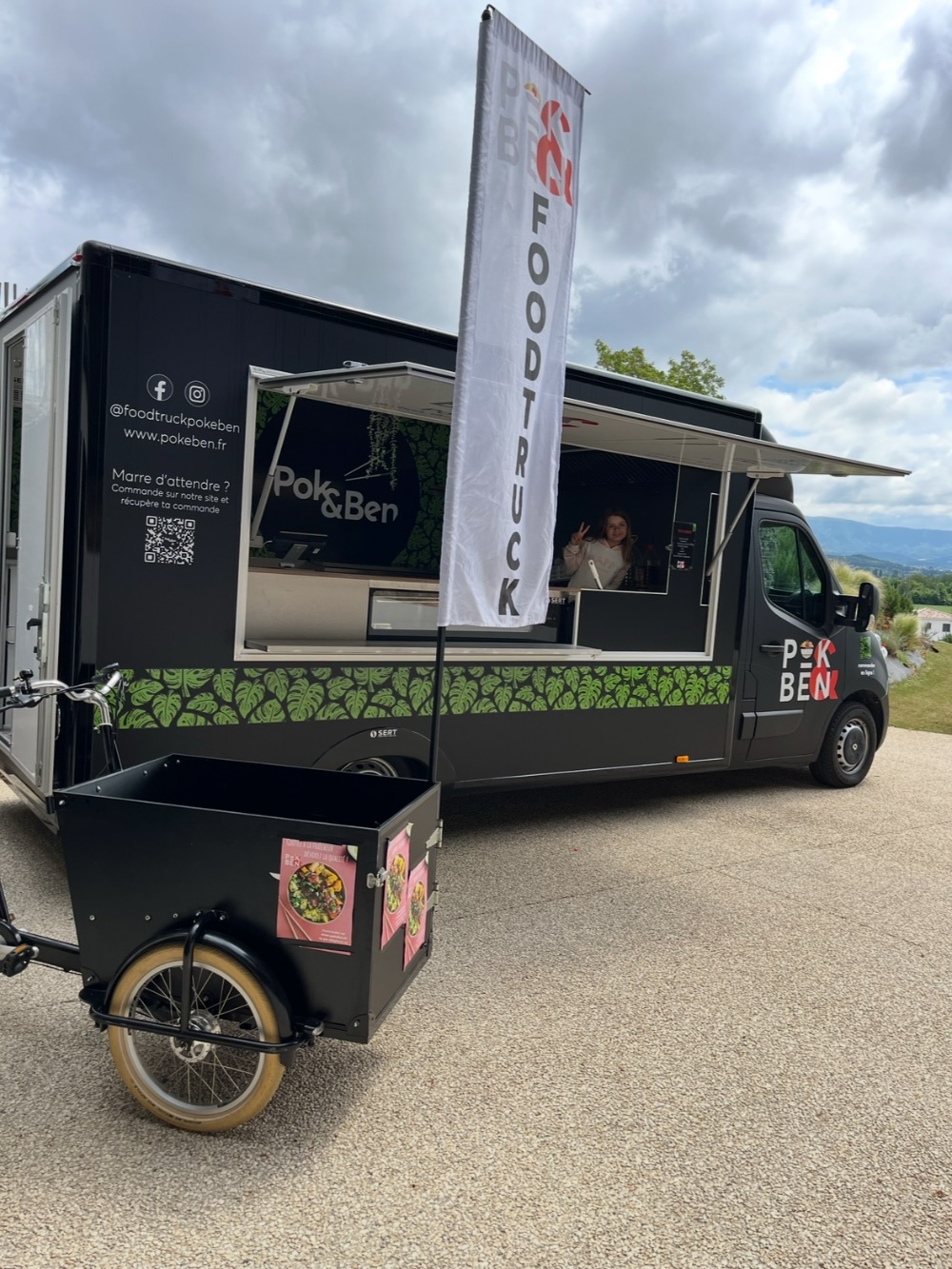 Food truck Pok&Ben en service du midi à Valence